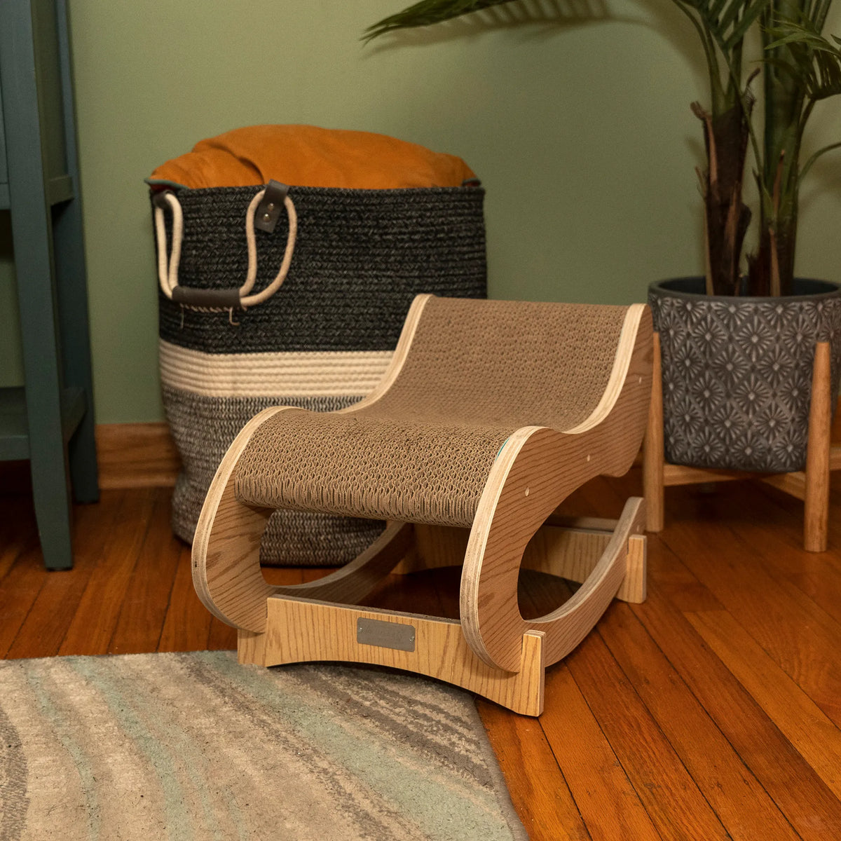 Armarkat S1302 Cat Rocking Chair and Scratching Bed